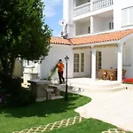Paloma Blanca شقة ميدولين