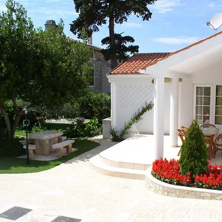 Paloma Blanca